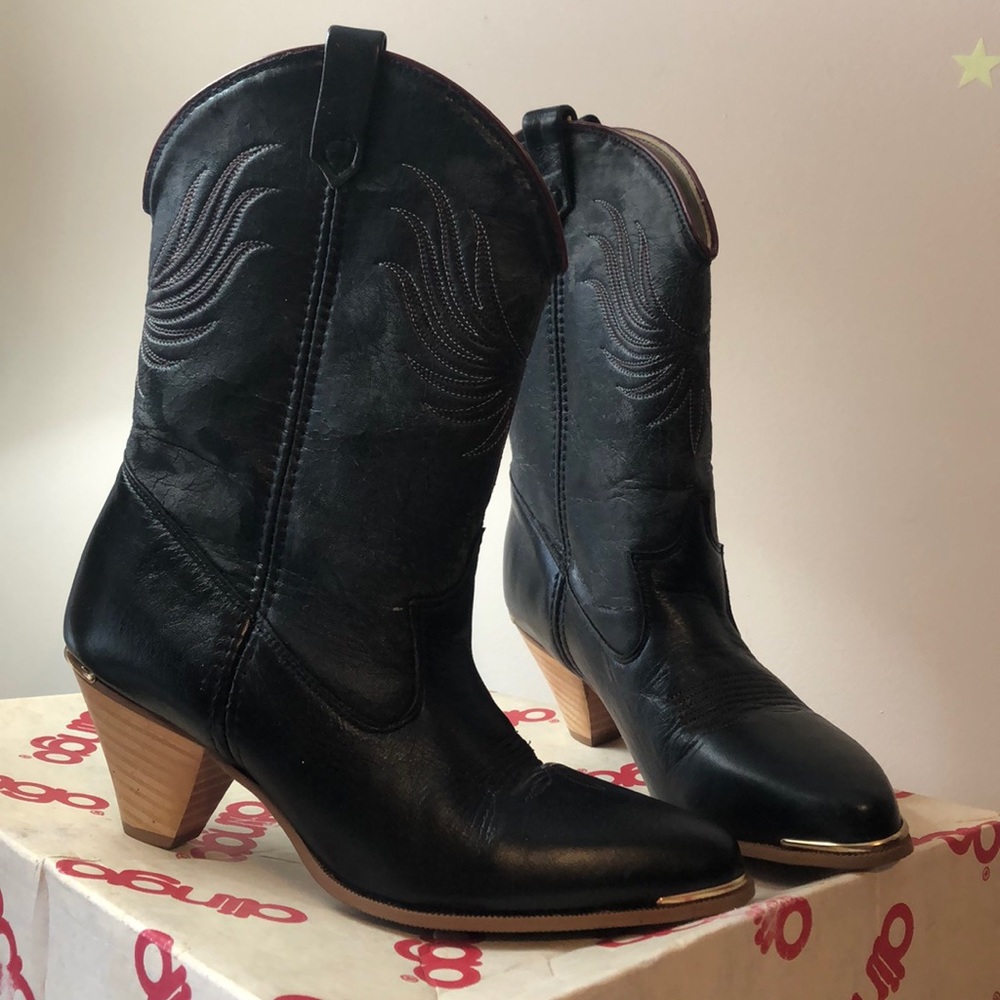 Women’s dingo cowboy boots